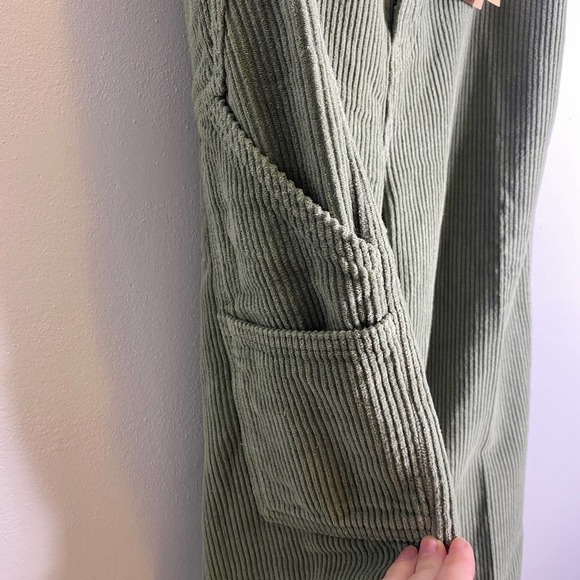 NWT Reformation Wilder Painter High Rise Wide Leg Corduroy Pants - Picture 4 of 9